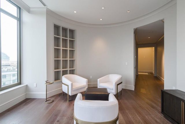 3376 Peachtree NE Road 33A, Atlanta, GA 30326