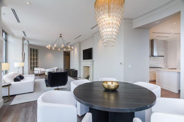 3376 Peachtree NE Road 33A, Atlanta, GA 30326