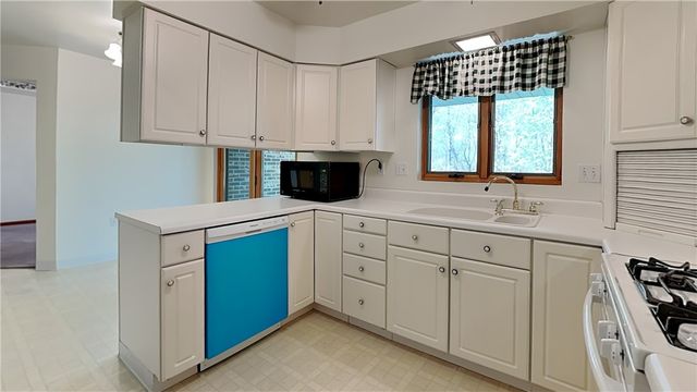 969 Beverly Avenue, Harmony Twp, PA 15003