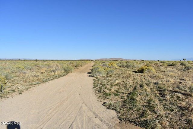 20000 W Ave E, Fairmont, CA 93536