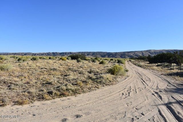 20000 W Ave E, Fairmont, CA 93536