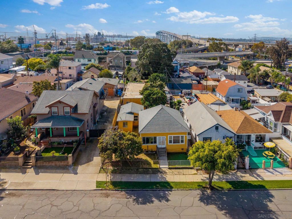 2049 Julian Ave, San Diego, CA 92113