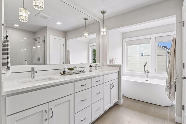 5500 Rolling Hills Parkway, Victoria, MN 55318
