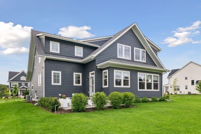 5500 Rolling Hills Parkway, Victoria, MN 55318