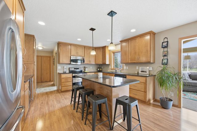 4054 S Rivershore Drive, Moorhead, MN 56560