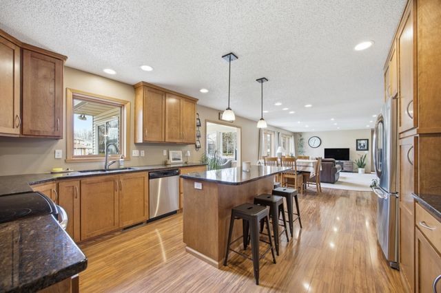 4054 S Rivershore Drive, Moorhead, MN 56560
