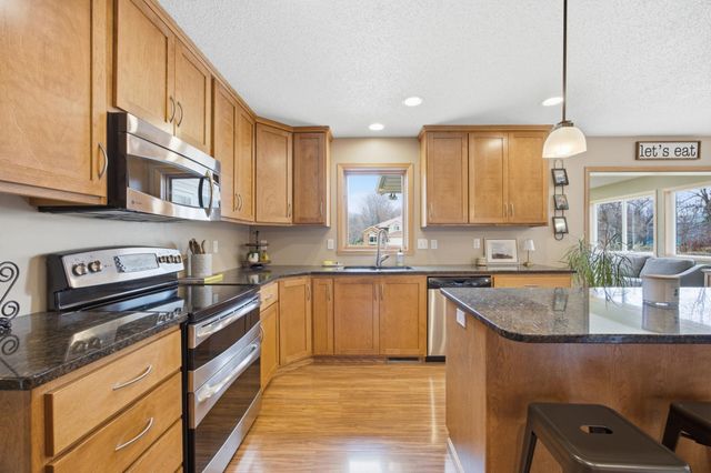 4054 S Rivershore Drive, Moorhead, MN 56560
