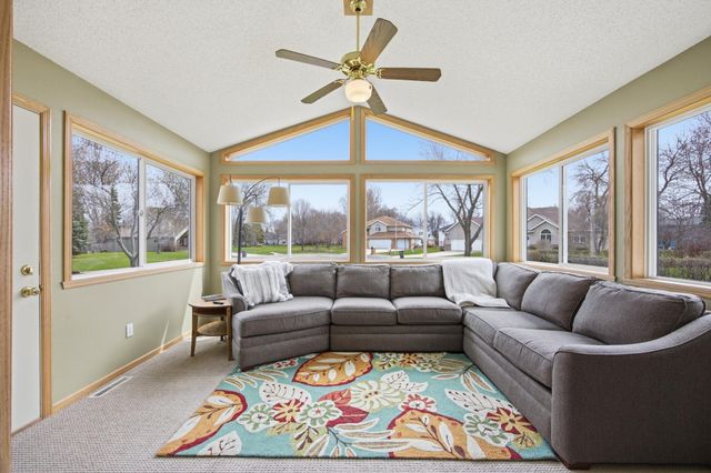 4054 S Rivershore Drive, Moorhead, MN 56560