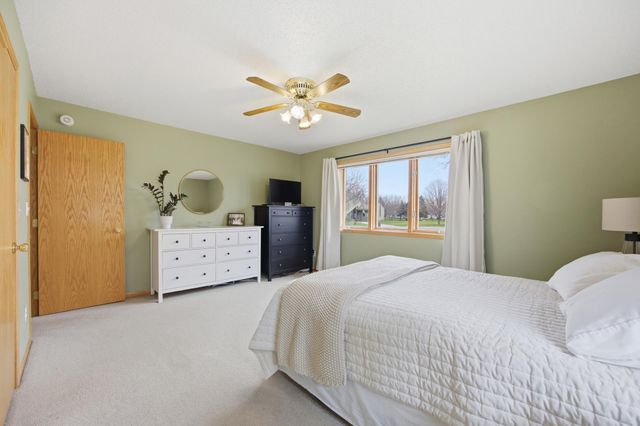 4054 S Rivershore Drive, Moorhead, MN 56560