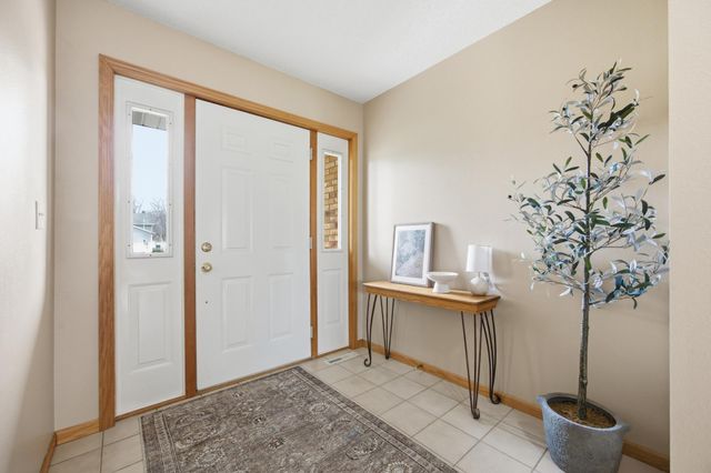 4054 S Rivershore Drive, Moorhead, MN 56560