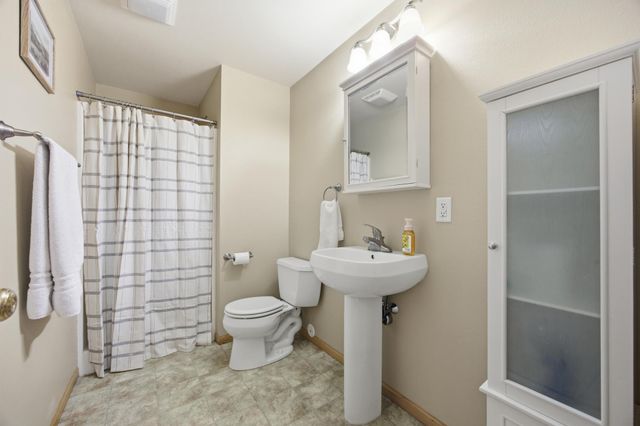 4054 S Rivershore Drive, Moorhead, MN 56560