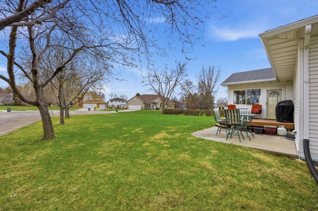 4054 S Rivershore Drive, Moorhead, MN 56560