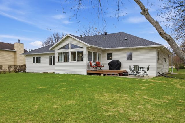 4054 S Rivershore Drive, Moorhead, MN 56560