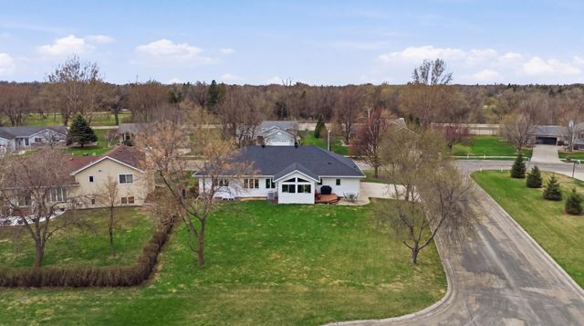 4054 S Rivershore Drive, Moorhead, MN 56560