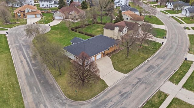 4054 S Rivershore Drive, Moorhead, MN 56560