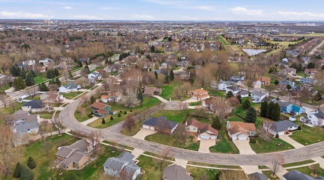 4054 S Rivershore Drive, Moorhead, MN 56560