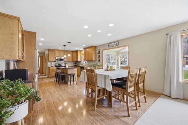 4054 S Rivershore Drive, Moorhead, MN 56560