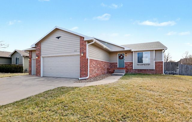 2213 E Spring Hill Dr, Goddard, KS 67052