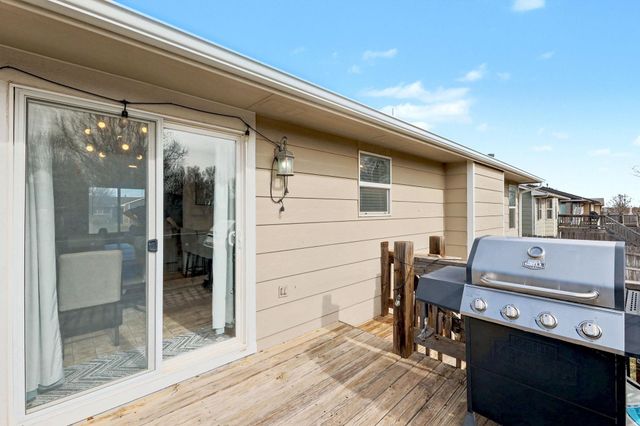 2213 E Spring Hill Dr, Goddard, KS 67052