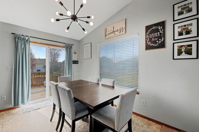 2213 E Spring Hill Dr, Goddard, KS 67052