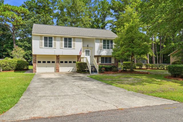 210 White Boulevard, Summerville, SC 29483
