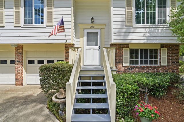 210 White Boulevard, Summerville, SC 29483