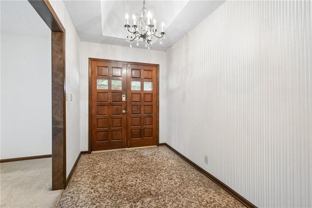24356 W 55 Street, Shawnee, KS 66226