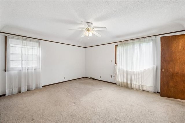 24356 W 55 Street, Shawnee, KS 66226