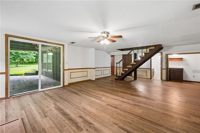 24356 W 55 Street, Shawnee, KS 66226