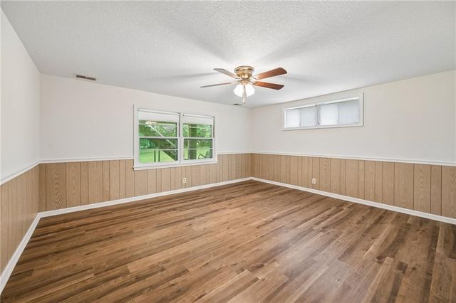 24356 W 55 Street, Shawnee, KS 66226