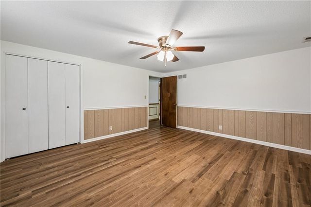 24356 W 55 Street, Shawnee, KS 66226