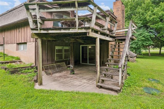 24356 W 55 Street, Shawnee, KS 66226