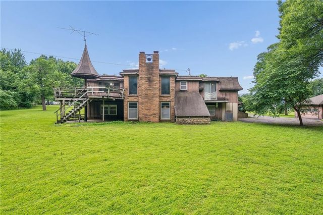 24356 W 55 Street, Shawnee, KS 66226