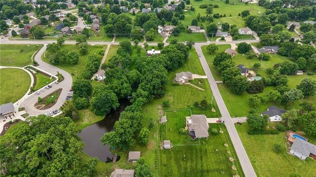 24356 W 55 Street, Shawnee, KS 66226