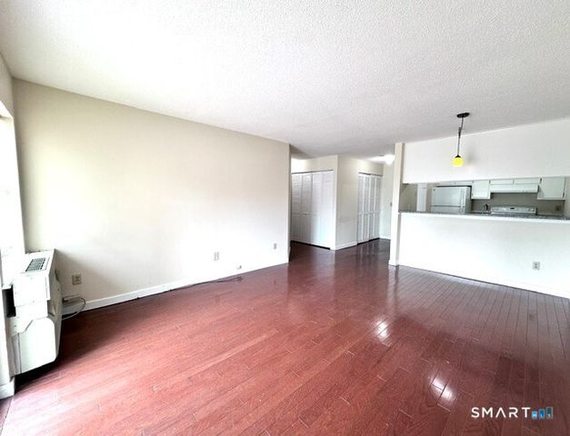 163 South Street 50, Danbury, CT 06810