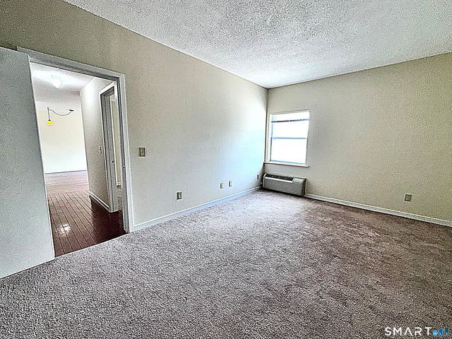 163 South Street 50, Danbury, CT 06810