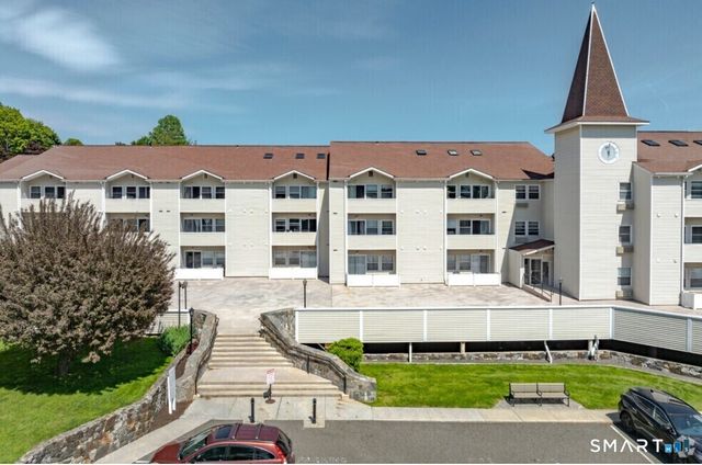 163 South Street 50, Danbury, CT 06810