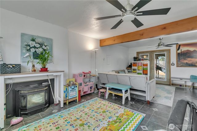 3302 Centennial Way NE, Tacoma, WA 98422