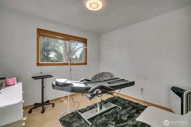 3302 Centennial Way NE, Tacoma, WA 98422