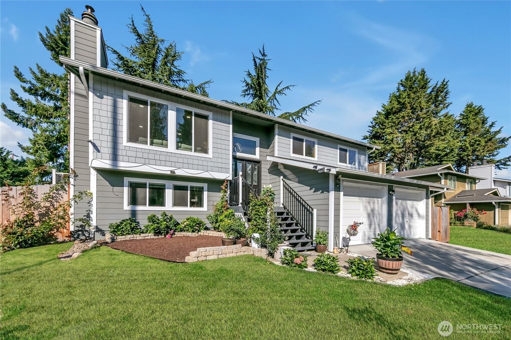 3302 Centennial Way NE, Tacoma, WA 98422