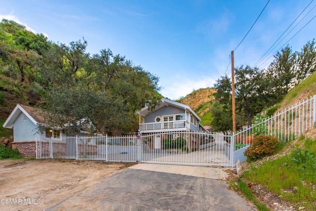 12141 Wildwood Trail, Sylmar, CA 91342