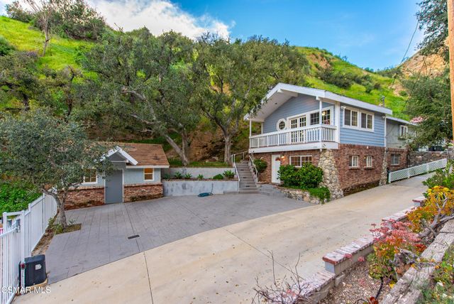 12141 Wildwood Trail, Sylmar, CA 91342