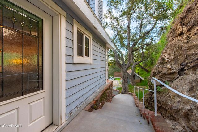 12141 Wildwood Trail, Sylmar, CA 91342