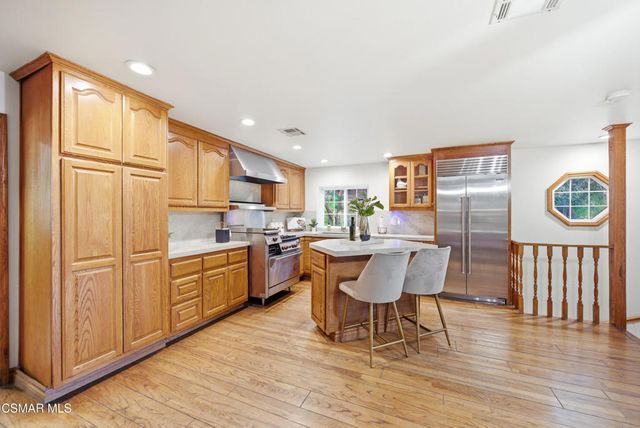 12141 Wildwood Trail, Sylmar, CA 91342
