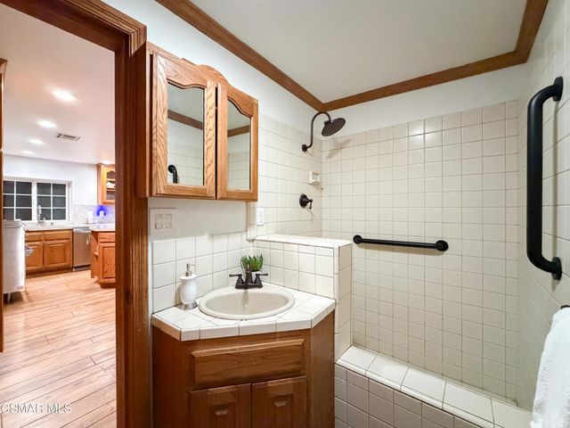 12141 Wildwood Trail, Sylmar, CA 91342
