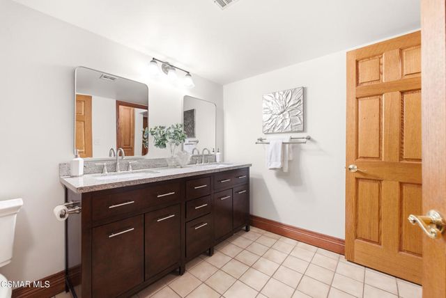 12141 Wildwood Trail, Sylmar, CA 91342