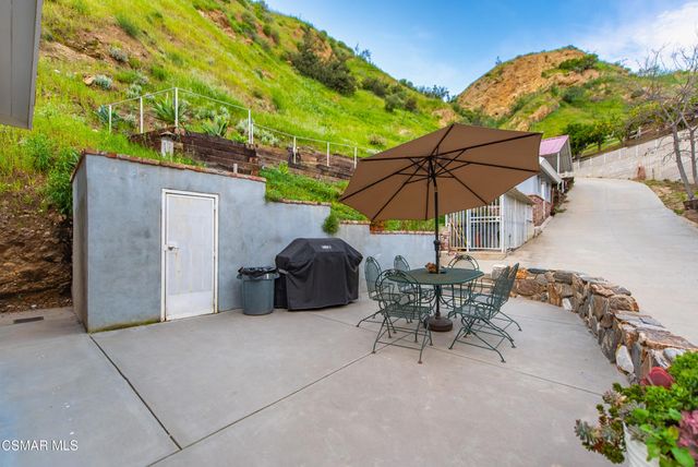 12141 Wildwood Trail, Sylmar, CA 91342