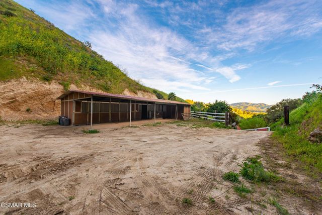 12141 Wildwood Trail, Sylmar, CA 91342