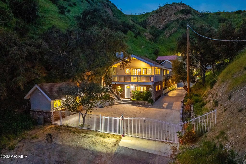 12141 Wildwood Trail, Sylmar, CA 91342