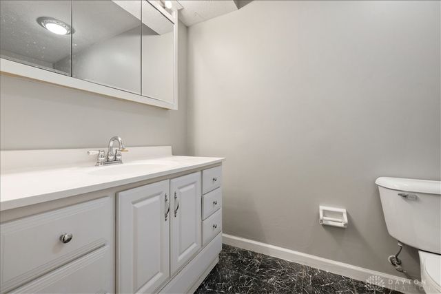 8517 Garnet Drive, Dayton, OH 45458